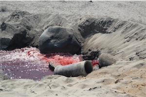 Aguas rojas sin control en Playa Arica, en Lurin.