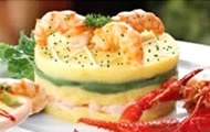 Causa Rellena con Camarones o langostinos